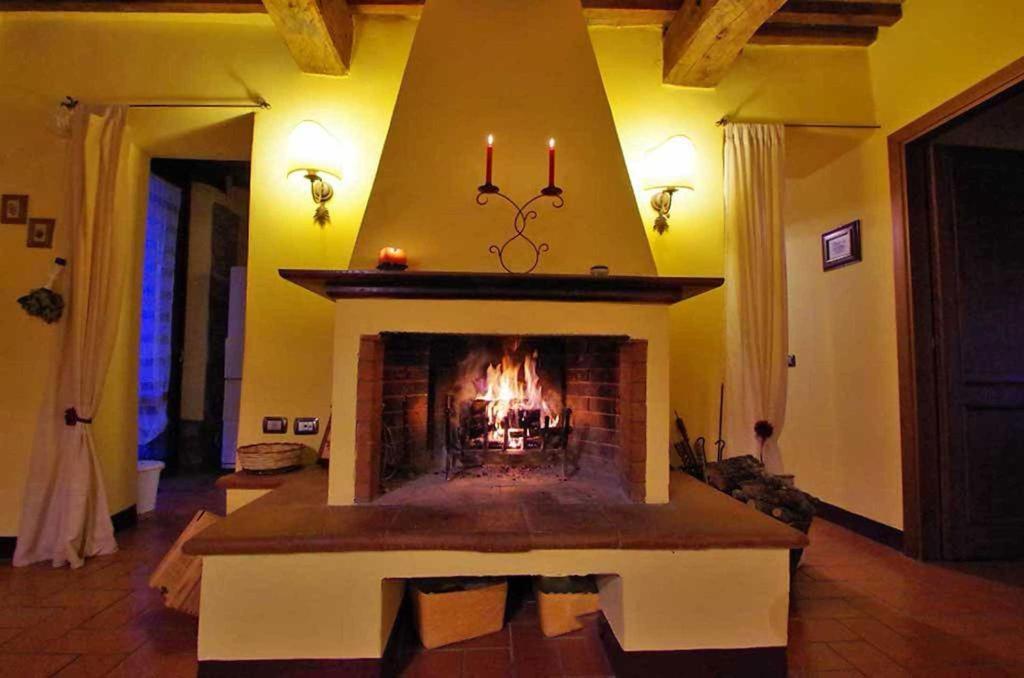 Cottage Le Ginestre Con Piscina In Val D'Orcia Радікофані Екстер'єр фото